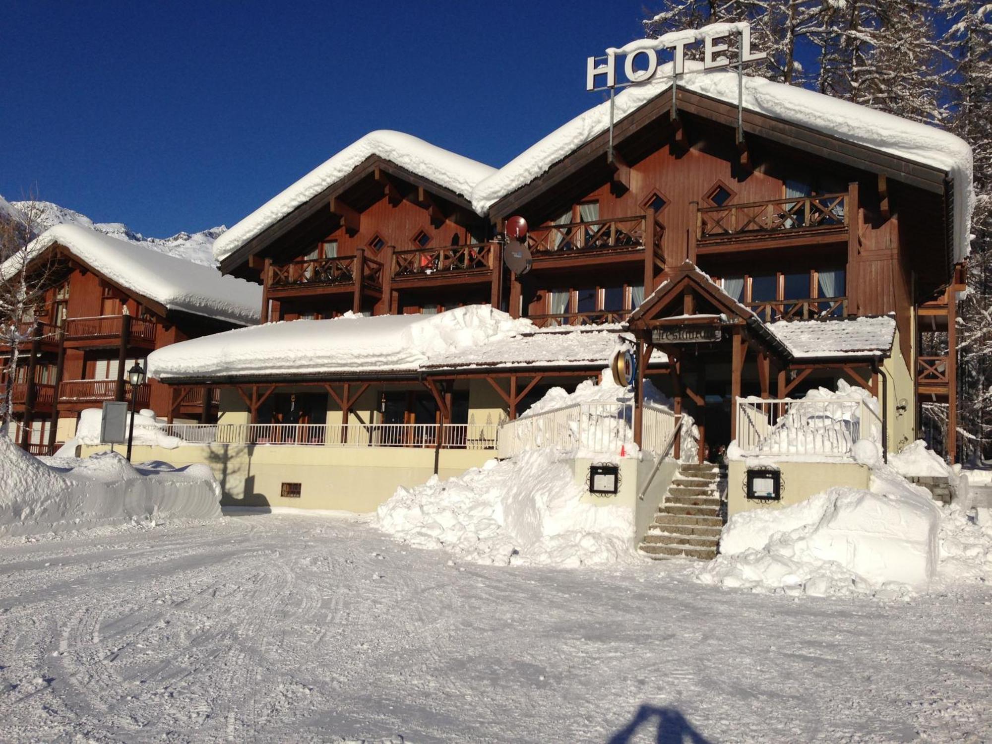 Hotel Alpenhof Oberwald Extérieur photo